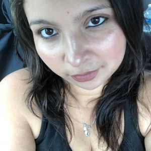 Meet your Posher, Roxana